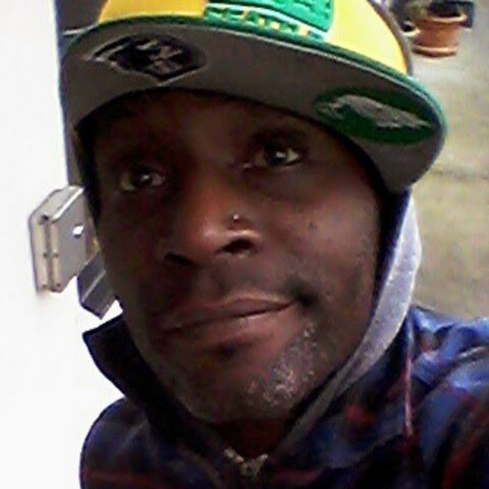 Meet your Posher, Leland